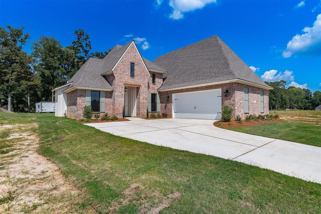 807 Walstonburg, Benton, LA 71006