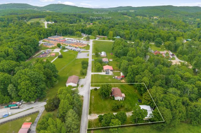 139 Old Standing Stone Rd, Livingston, TN 38570