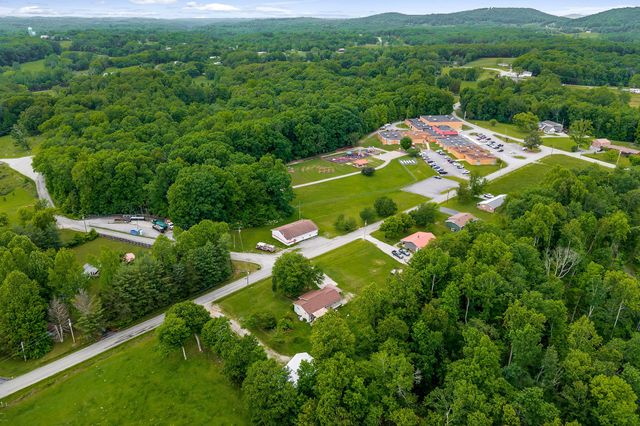 139 Old Standing Stone Rd, Livingston, TN 38570