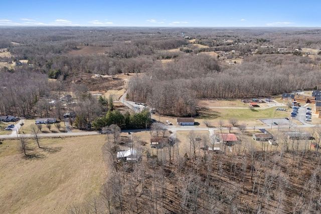 139 Old Standing Stone Rd, Livingston, TN 38570