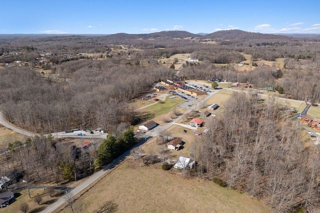 139 Old Standing Stone Rd, Livingston, TN 38570