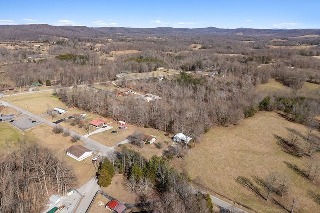 139 Old Standing Stone Rd, Livingston, TN 38570