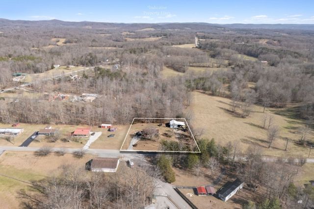 139 Old Standing Stone Rd, Livingston, TN 38570