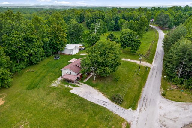 139 Old Standing Stone Rd, Livingston, TN 38570