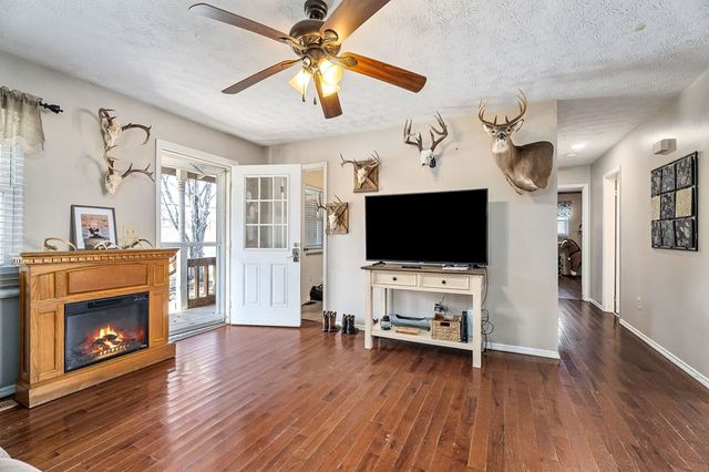 139 Old Standing Stone Rd, Livingston, TN 38570