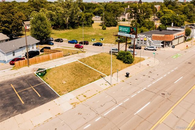 3620 Michigan Avenue, Detroit, MI 48216