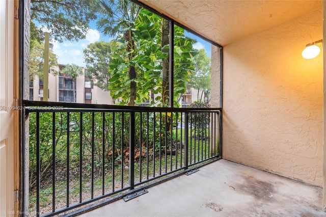 14311 N Kendall Dr 101A, Miami, FL 33186