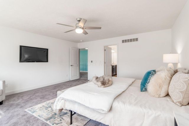 3220 Blantons Pass, Delaware, OH 43015