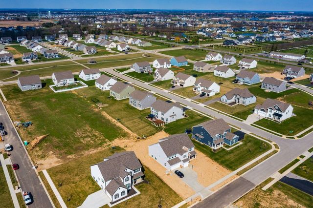 3220 Blantons Pass, Delaware, OH 43015