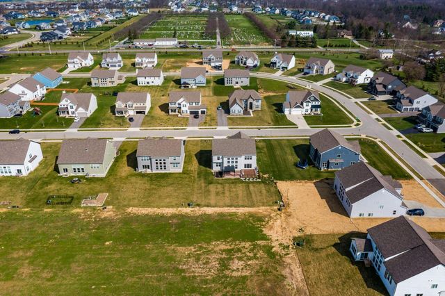 3220 Blantons Pass, Delaware, OH 43015