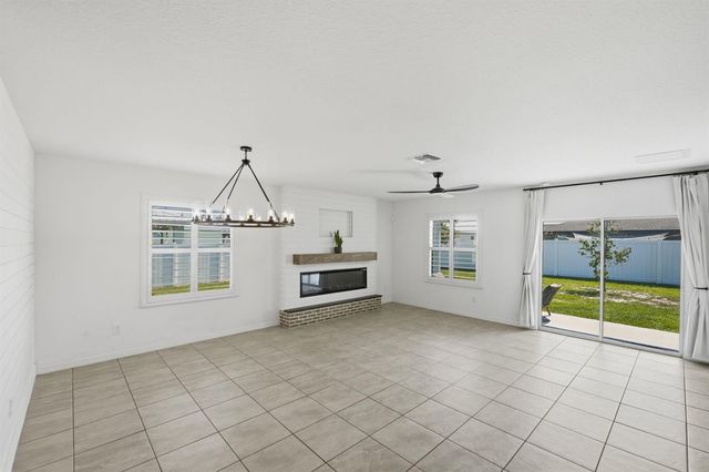 4633 SW Savona Boulevard, Port St. Lucie, FL 34953