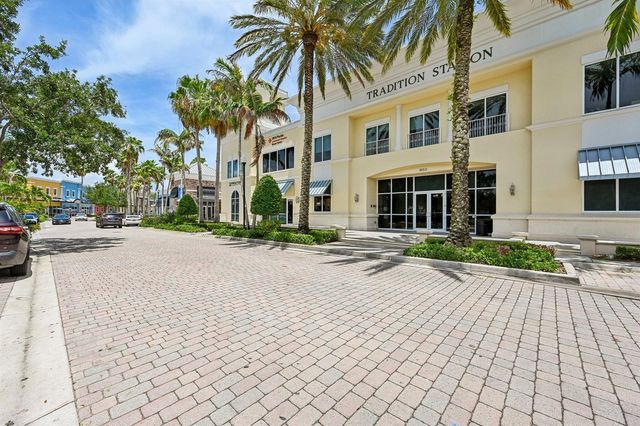 4633 SW Savona Boulevard, Port St. Lucie, FL 34953