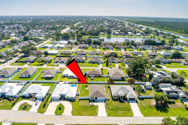 4633 SW Savona Boulevard, Port St. Lucie, FL 34953