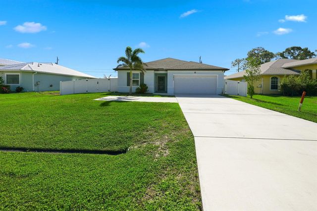 4633 SW Savona Boulevard, Port St. Lucie, FL 34953