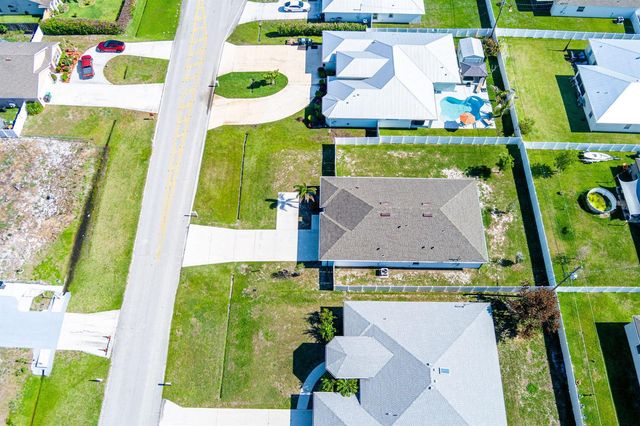 4633 SW Savona Boulevard, Port St. Lucie, FL 34953