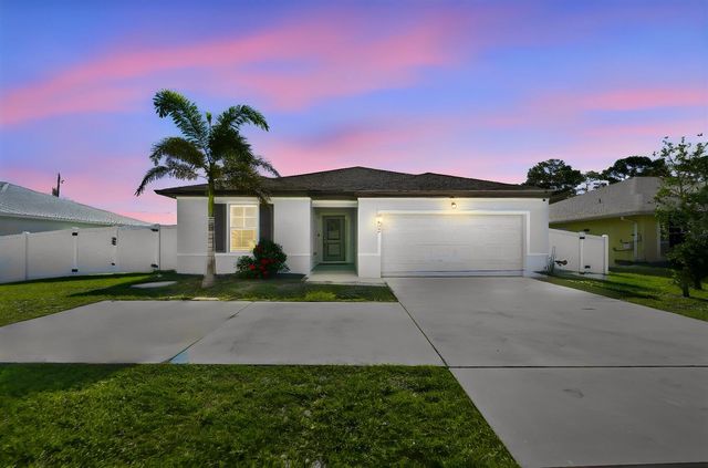 4633 SW Savona Boulevard, Port St. Lucie, FL 34953