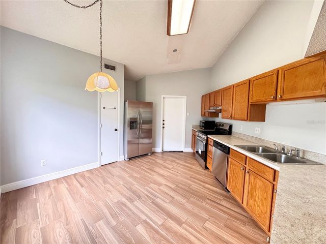 8807 PARLIAMENT COURT, Kissimmee, FL 34747