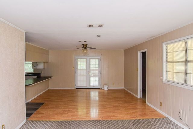 109 Olive Street, Mount Vernon, TX 75457