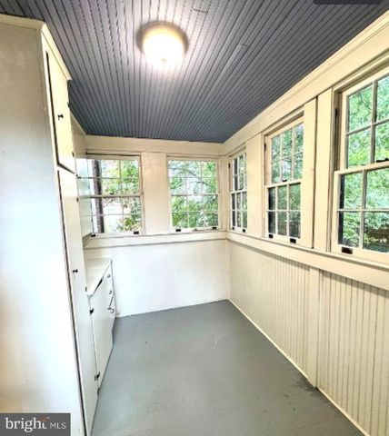 2418 WASHINGTON BLVD, Arlington, VA 22201