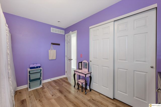15084 Mormon Circle, Bennington, NE 68007