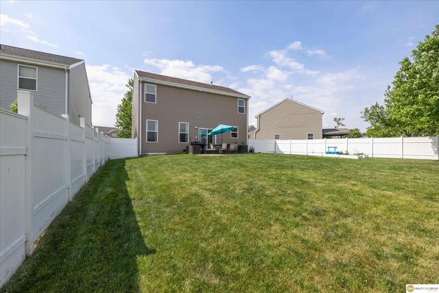 15084 Mormon Circle, Bennington, NE 68007