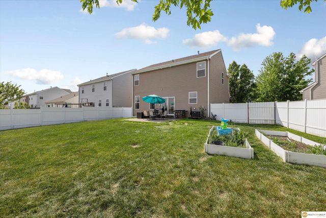 15084 Mormon Circle, Bennington, NE 68007