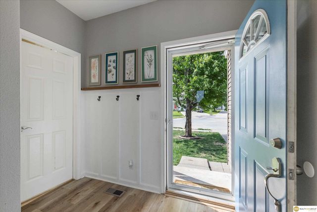 15084 Mormon Circle, Bennington, NE 68007