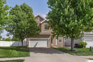 15084 Mormon Circle, Bennington, NE 68007