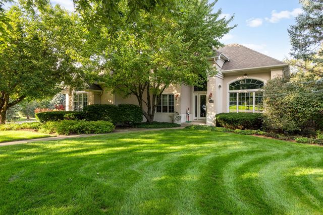 38W590 Barb Hill Drive, St. Charles, IL 60175