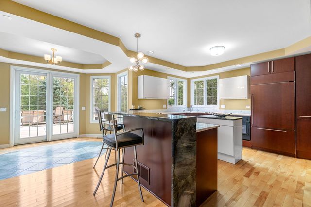 38W590 Barb Hill Drive, St. Charles, IL 60175