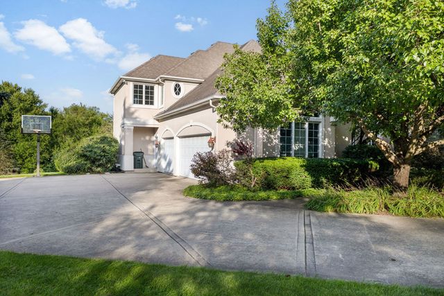 38W590 Barb Hill Drive, St. Charles, IL 60175