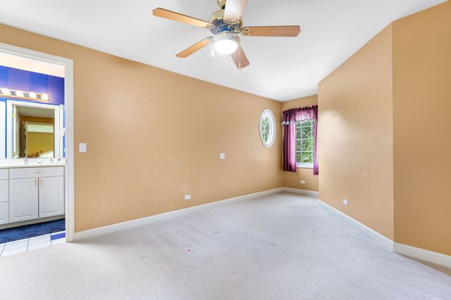 38W590 Barb Hill Drive, St. Charles, IL 60175