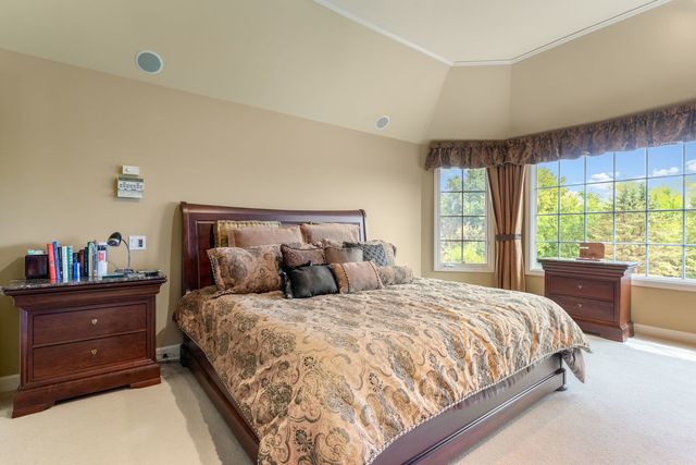 38W590 Barb Hill Drive, St. Charles, IL 60175