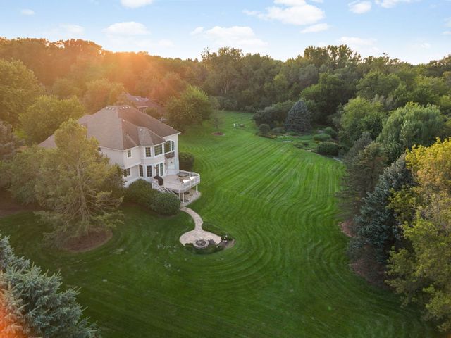 38W590 Barb Hill Drive, St. Charles, IL 60175