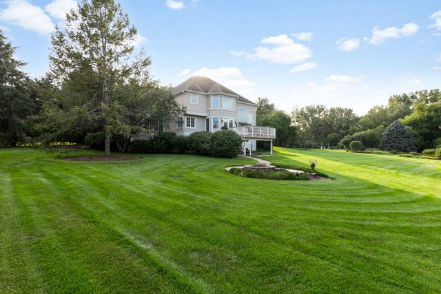 38W590 Barb Hill Drive, St. Charles, IL 60175