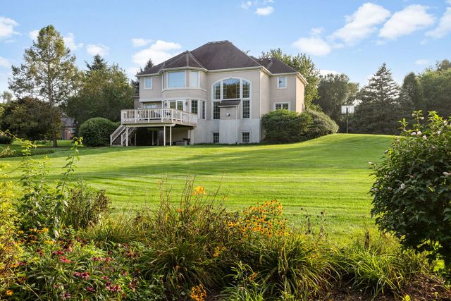 38W590 Barb Hill Drive, St. Charles, IL 60175