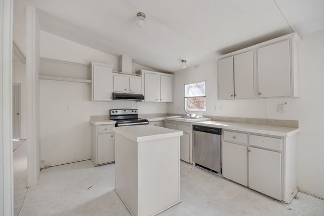 942 Balmorea Drive, Bullard, TX 75757