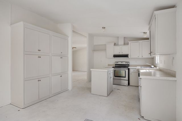 942 Balmorea Drive, Bullard, TX 75757