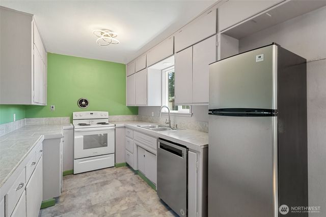 2015 Adams Street, Shelton, WA 98584