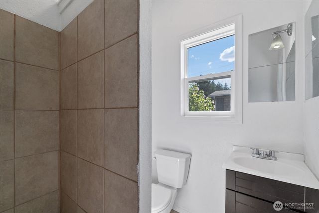 2015 Adams Street, Shelton, WA 98584