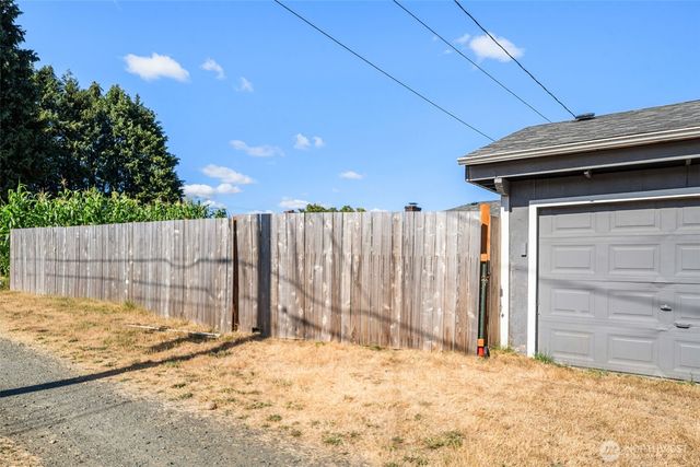 2015 Adams Street, Shelton, WA 98584