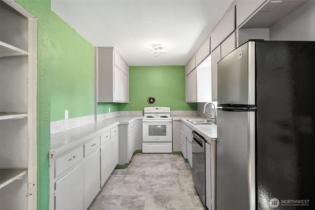 2015 Adams Street, Shelton, WA 98584