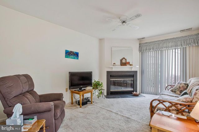 2828 BERTH CT, Annapolis, MD 21401