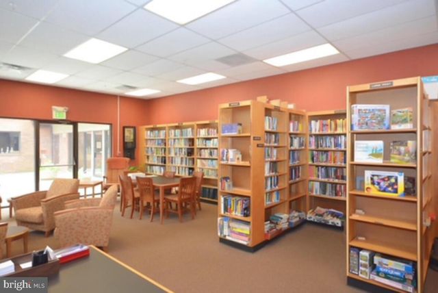 2828 BERTH CT, Annapolis, MD 21401