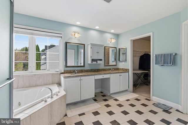 330 MOURNING DOVE DR, Newark, DE 19711
