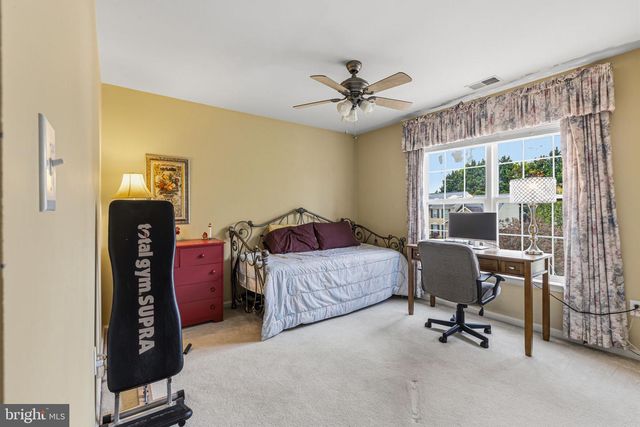 330 MOURNING DOVE DR, Newark, DE 19711