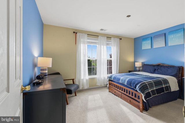 330 MOURNING DOVE DR, Newark, DE 19711