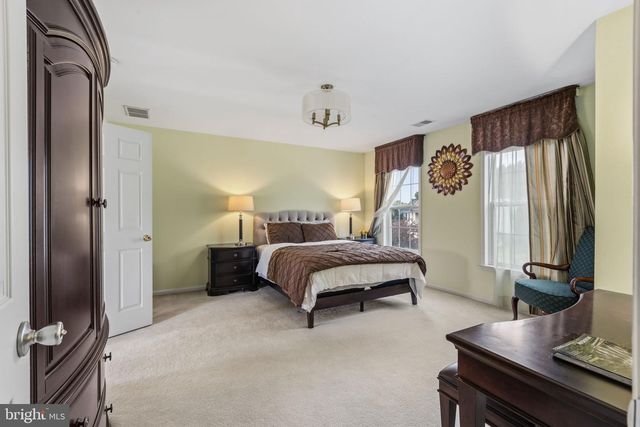 330 MOURNING DOVE DR, Newark, DE 19711