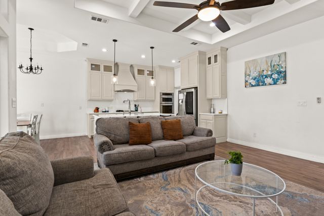 421 Mt Pleasant Street, Pittsburg, TX 75686