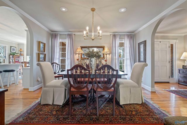 207 Hummingbird Way, Rainbow City, AL 35906